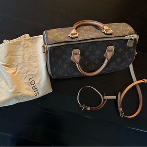 NEW Authentic Louis Vuitton Monogram Speedy 30 Bondouliere. Never used